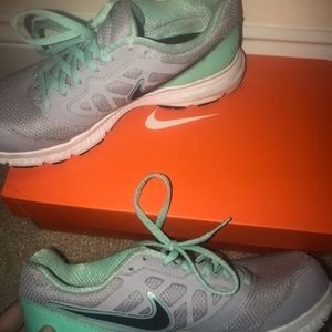 nike downshifter 6